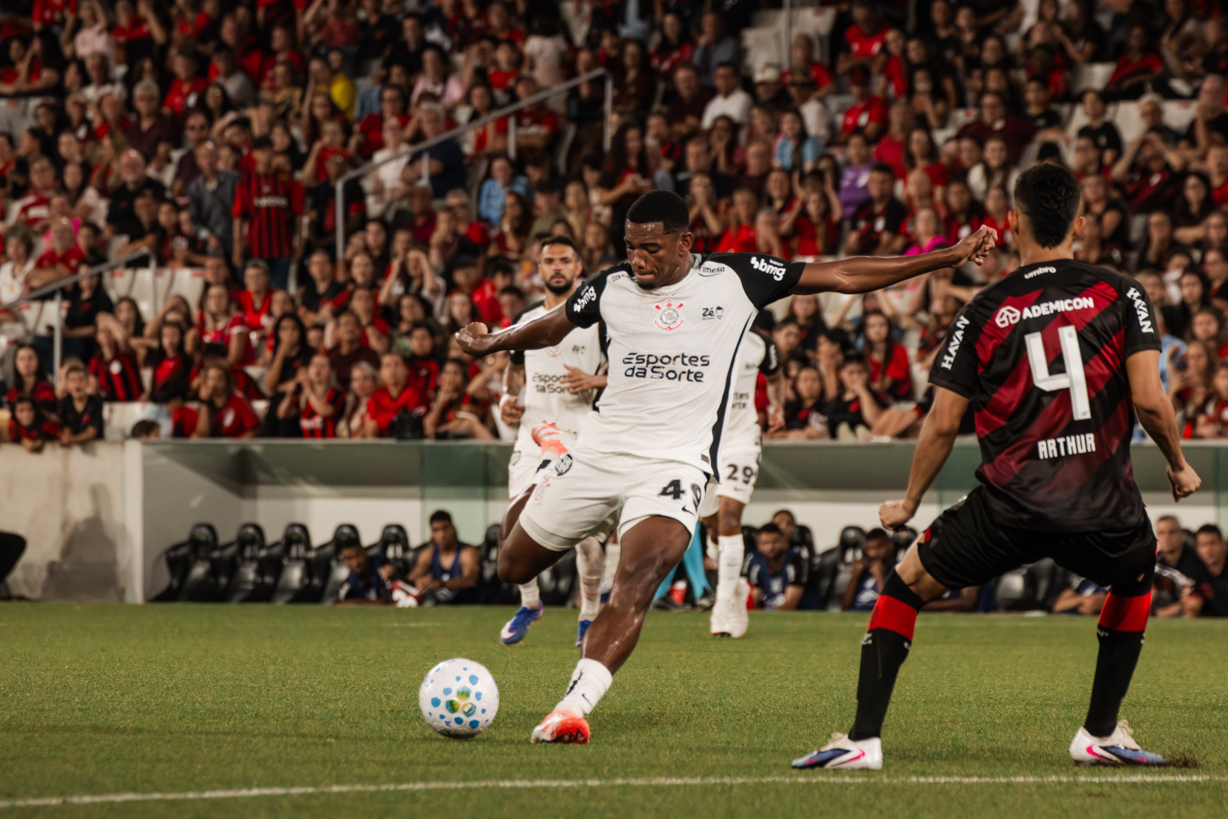 华体会app下载-ESPN：米兰就安德烈转会向科林蒂安施压，可能会告到FIFA